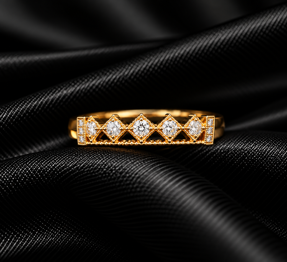 Diamond Lattice Band Ring