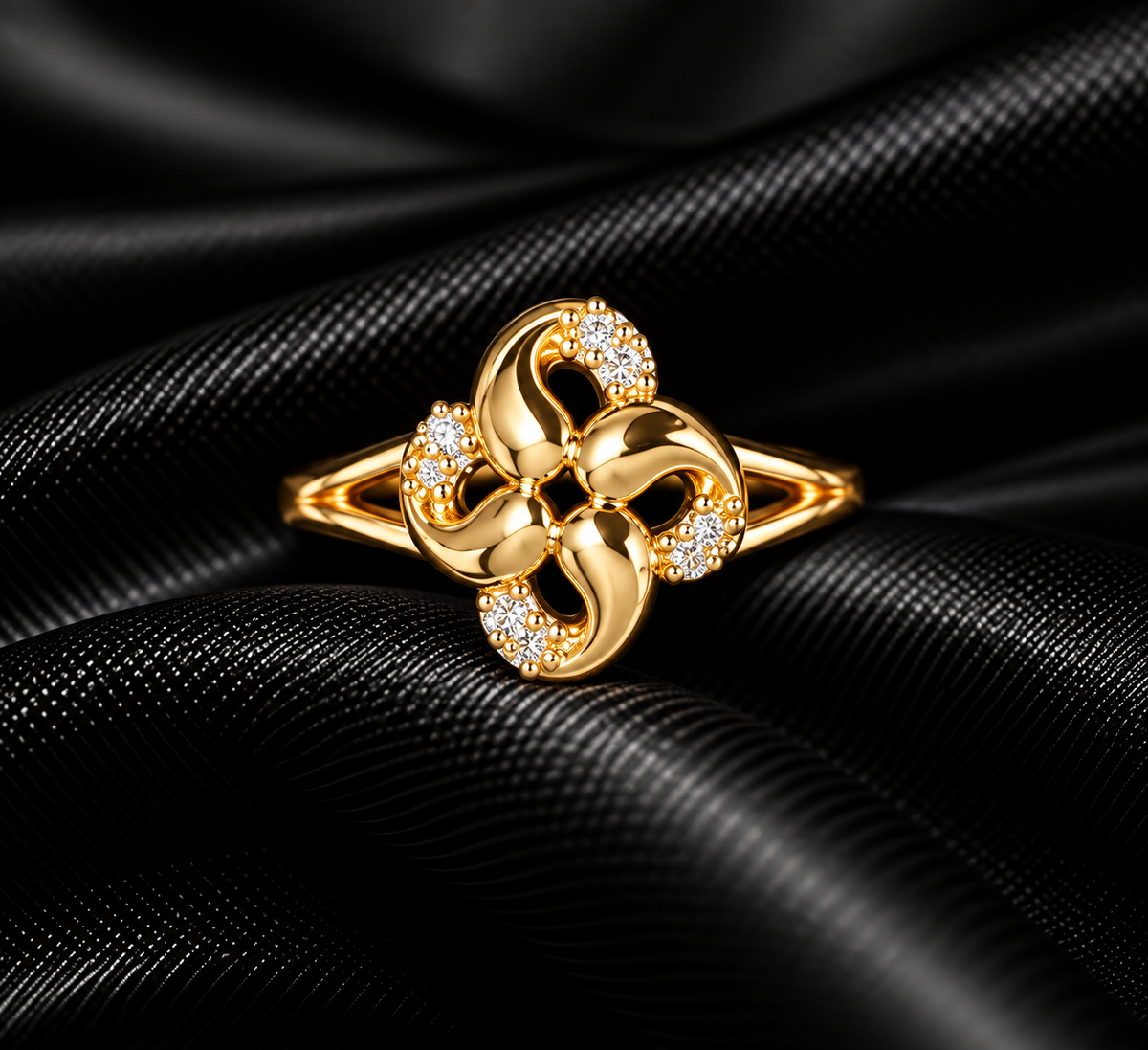 Four Petal Swirl Ring